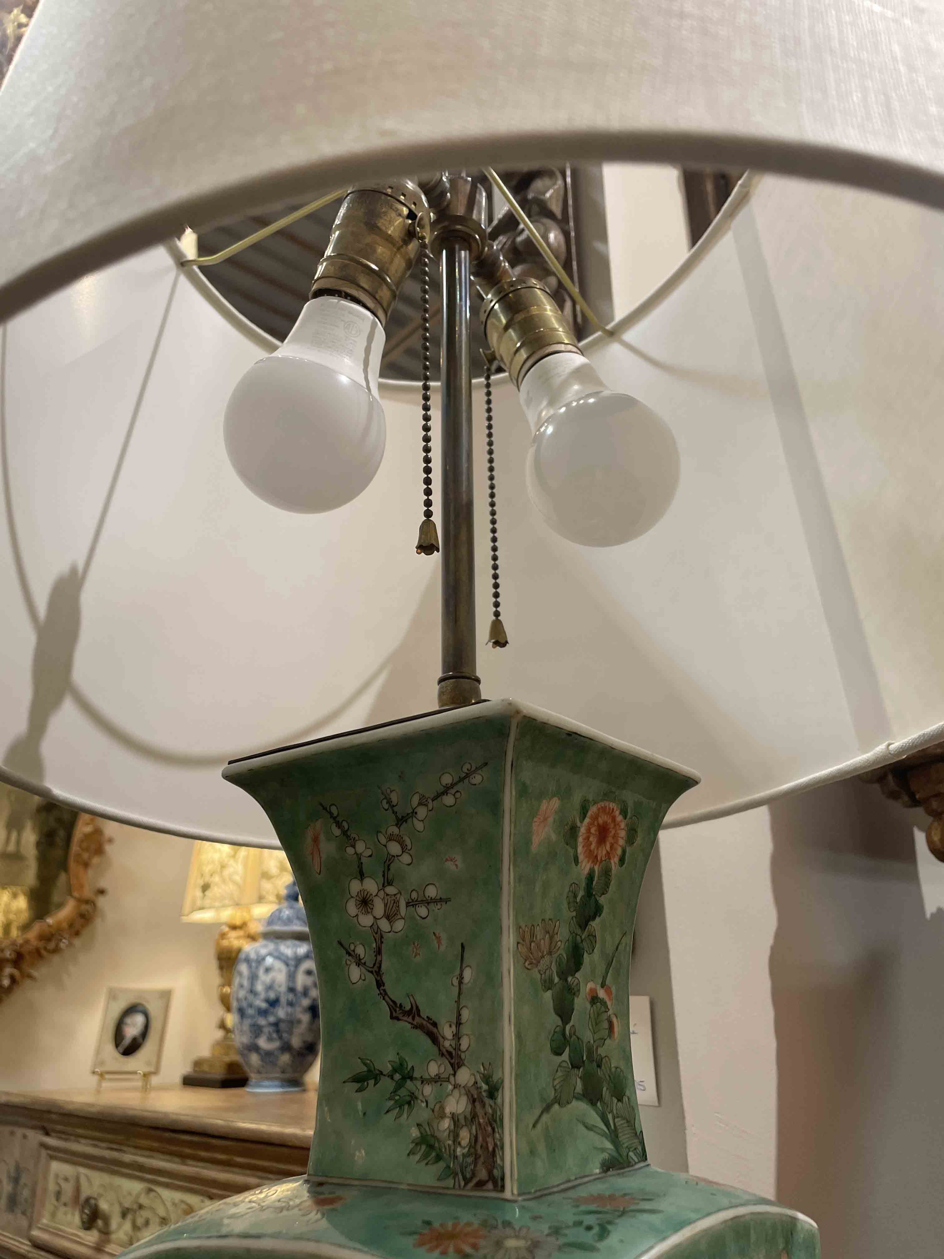 Chinese porcelain custom vase lamp