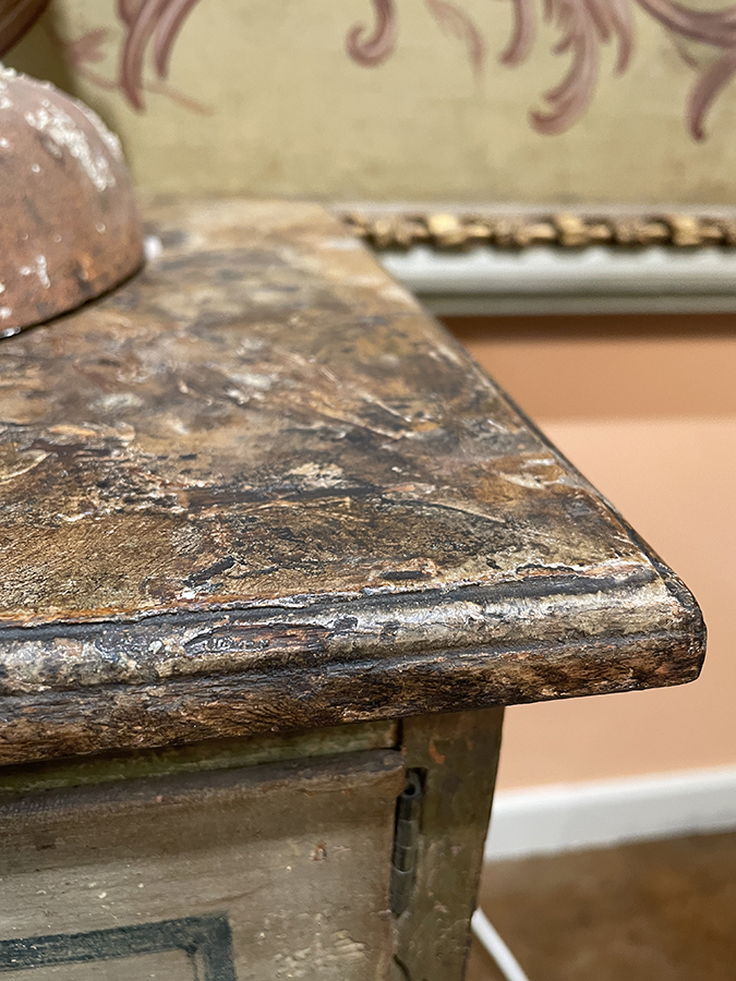 Pair of Italian polychrome bedside cabinets