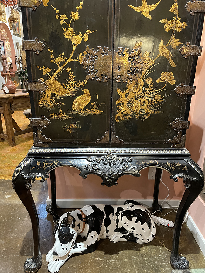 Chinoiserie cabinet on stand