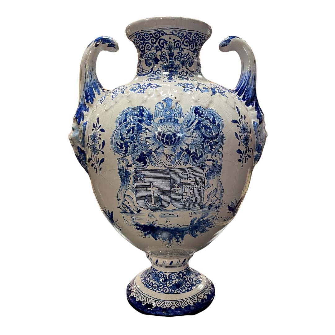 Dutch Delft blue & white vase, mid-18th C