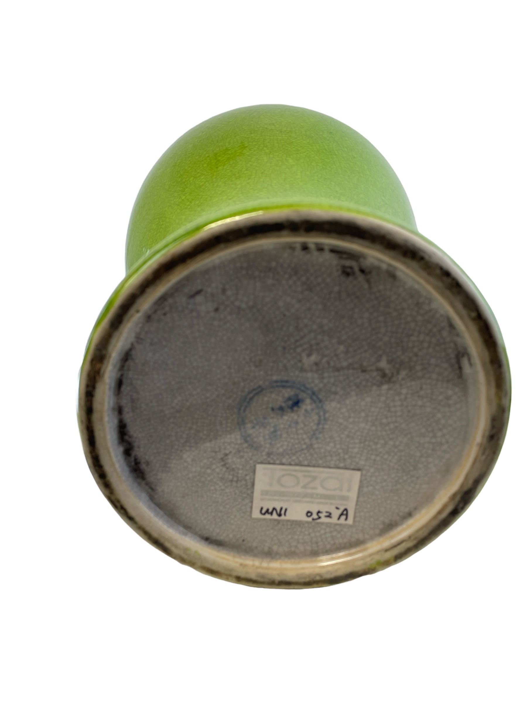 Chinese apple green crackle glazed vase